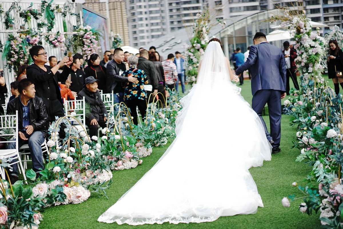 草坪婚礼流程图_草坪婚礼流程_草坪婚礼流程详解