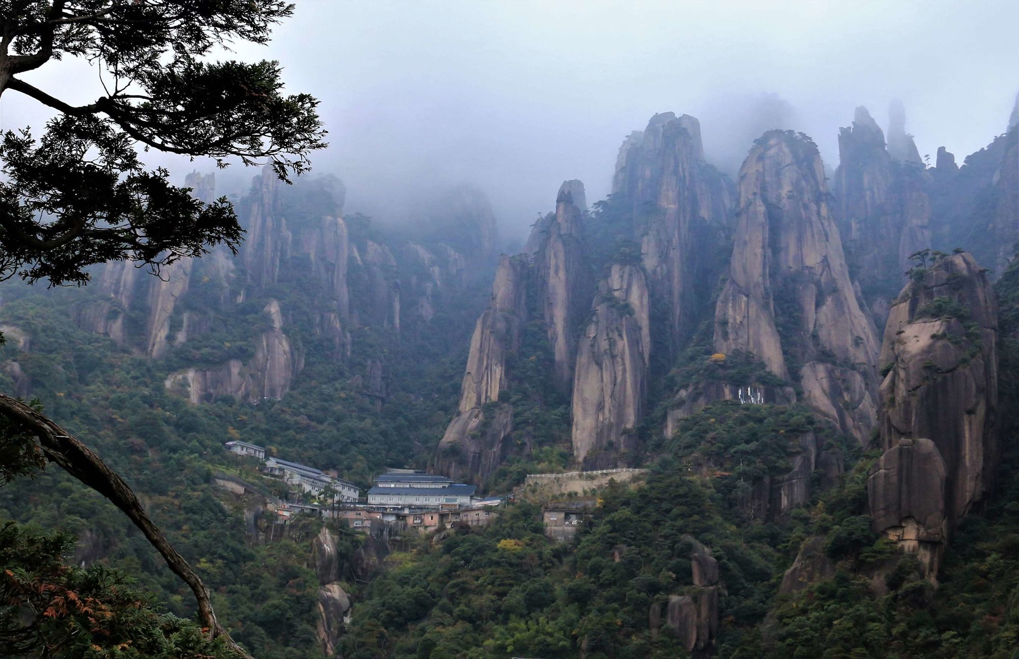 琥牢山_琥牢山_琥牢山