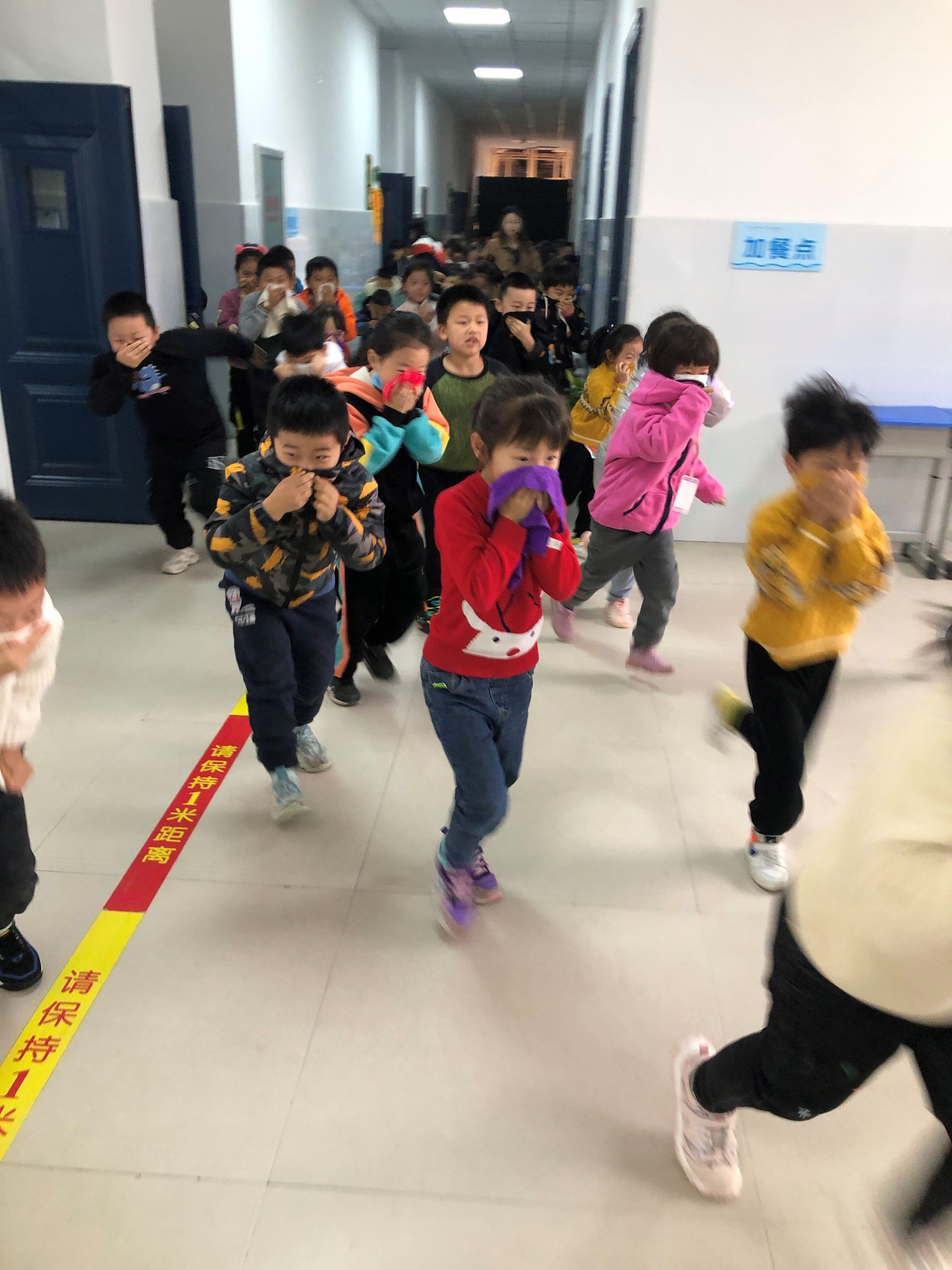 地铁逃生咋下载_直接下载地铁逃生_地铁逃生的下载链接
