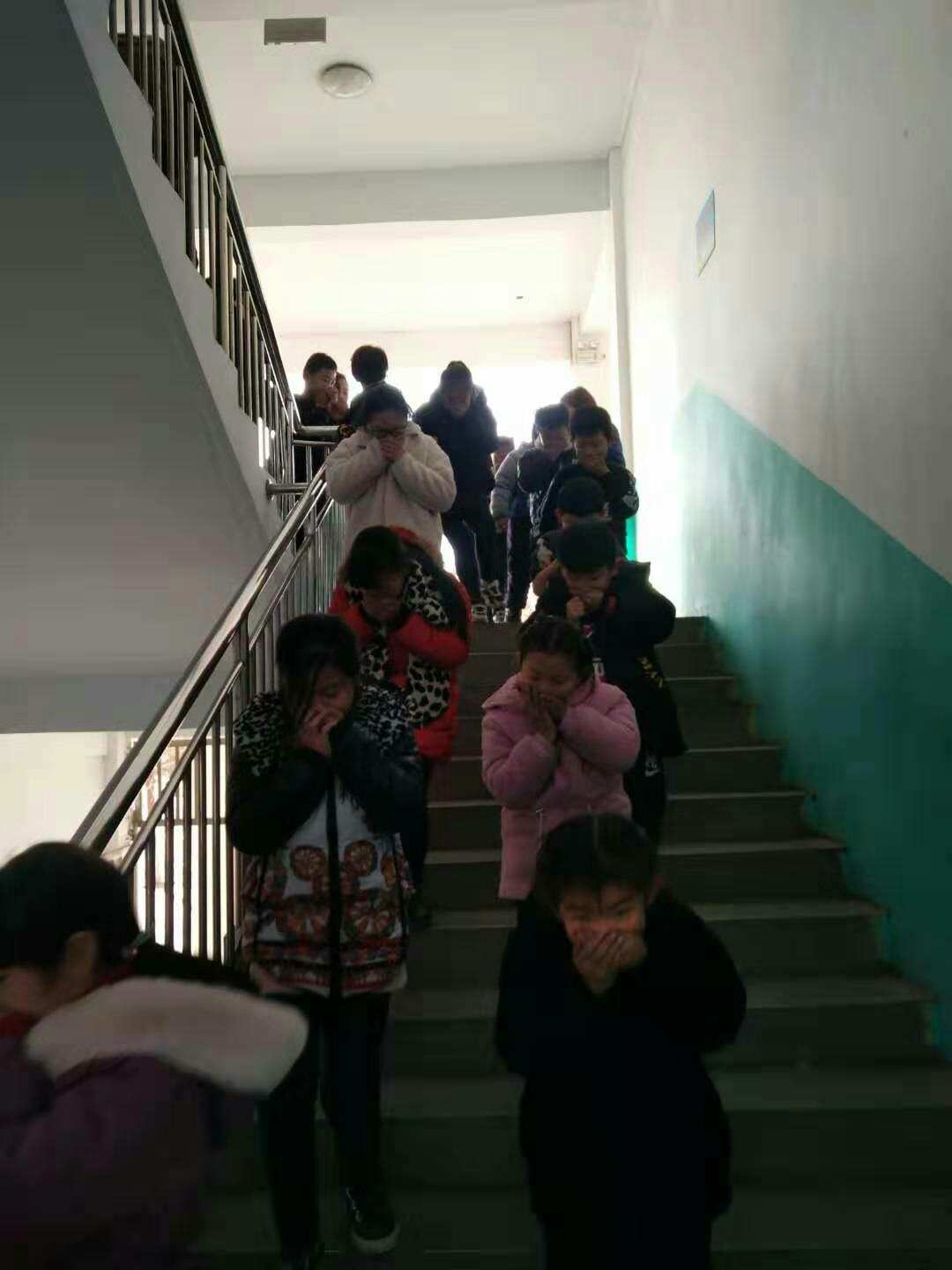 地铁逃生咋下载_地铁逃生的下载链接_直接下载地铁逃生