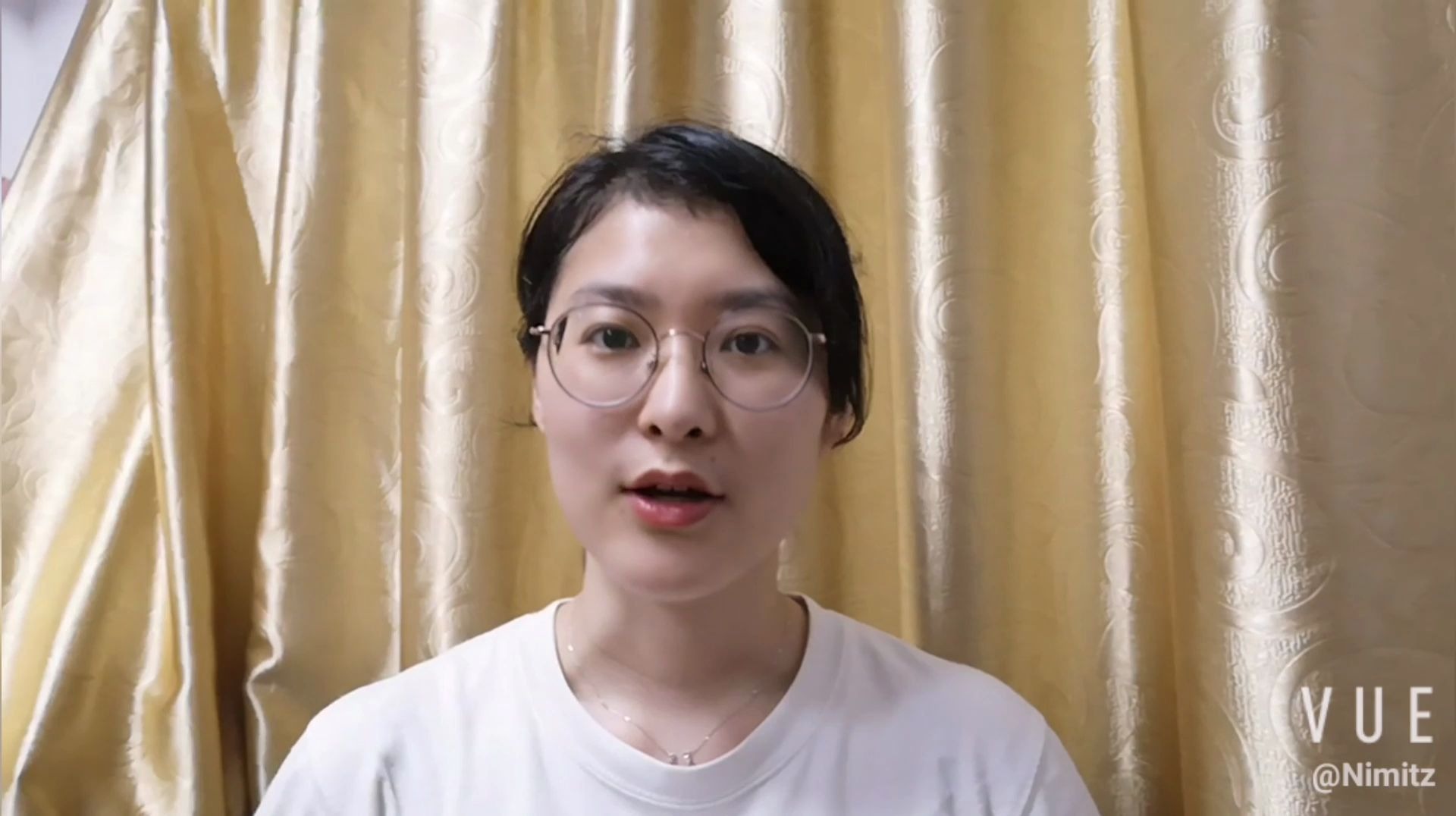 lol比赛视频-LOL比赛视频：究竟是游戏技能提升还是团队合作精神引领的秘密？