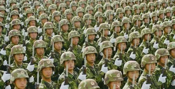 二战英雄游戏_二战英雄真实手机游戏破解版_最真实二战手机游戏英雄连