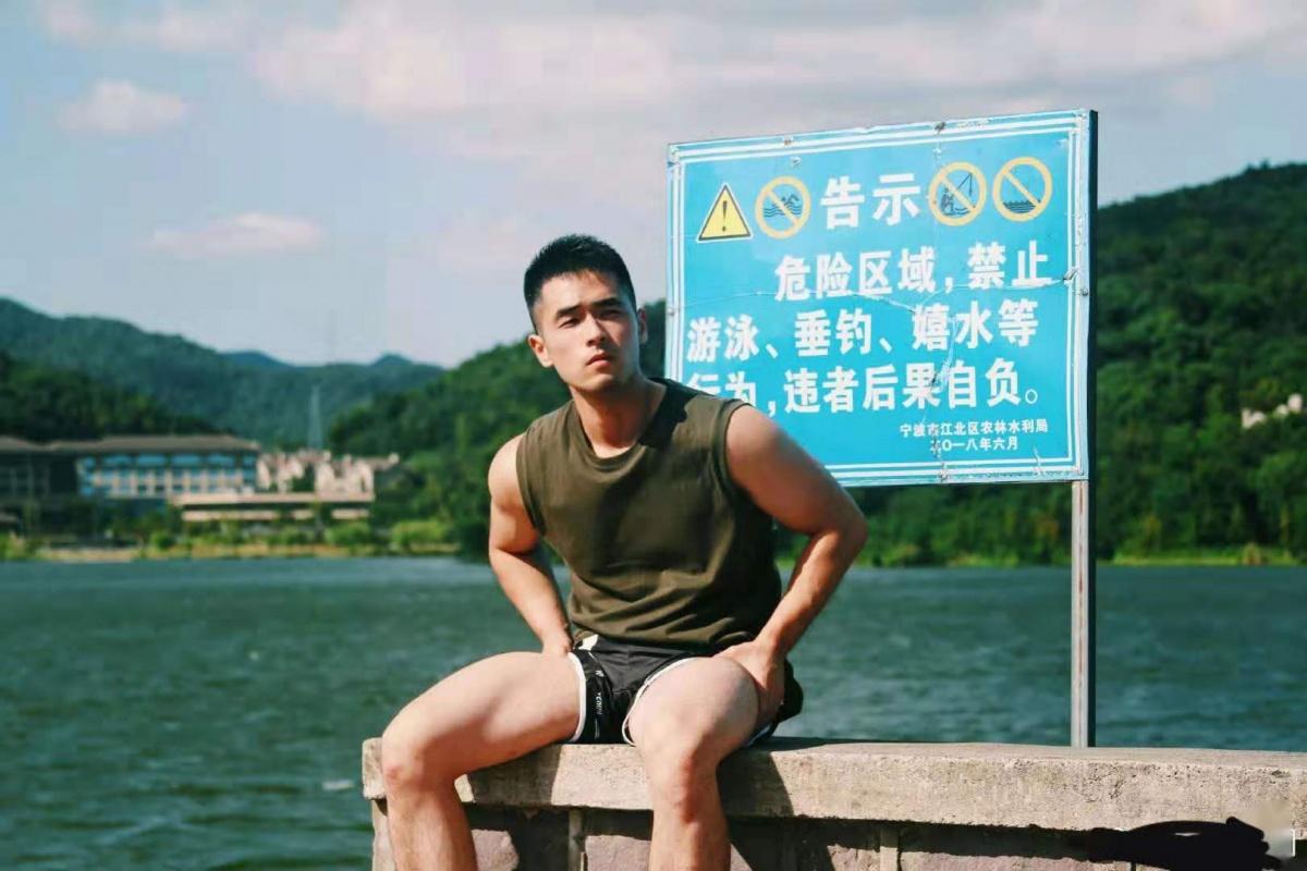 喋喋不休的小基佬-小基佬们的热情感染了我，让我感受到生活中的无限可能