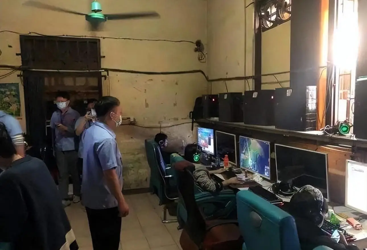 紫色框手机游戏_紫色的小游戏_游戏图标是紫色的单机游戏