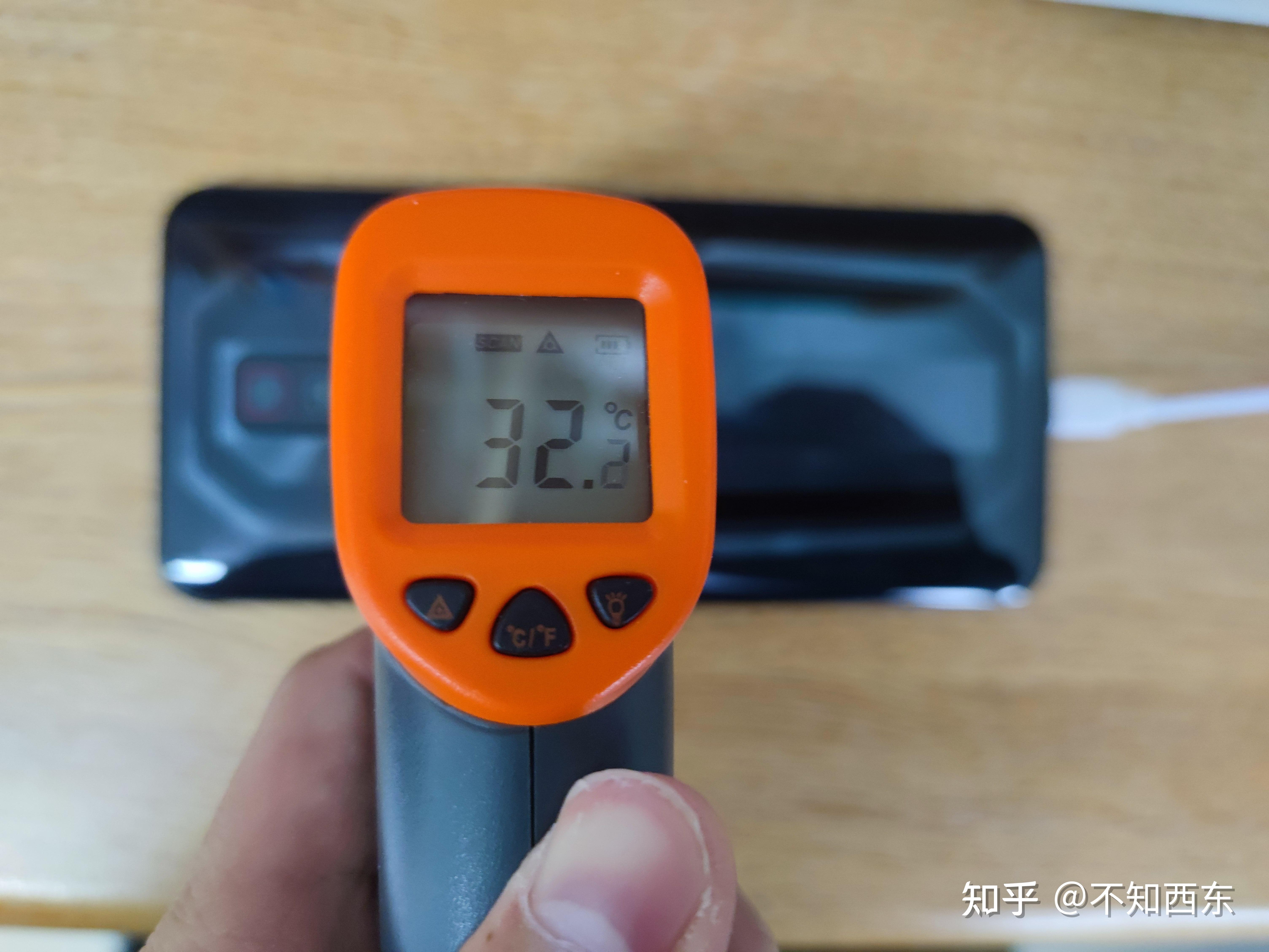 用红魔手机玩游戏算开挂吗_红魔手机玩机技巧_红魔手机打游戏好吗