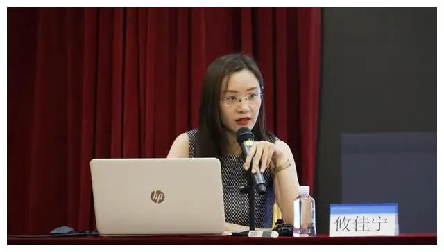 字母圈小游戏下载手机版_字母圈小游戏下载手机版_字母圈小游戏下载手机版
