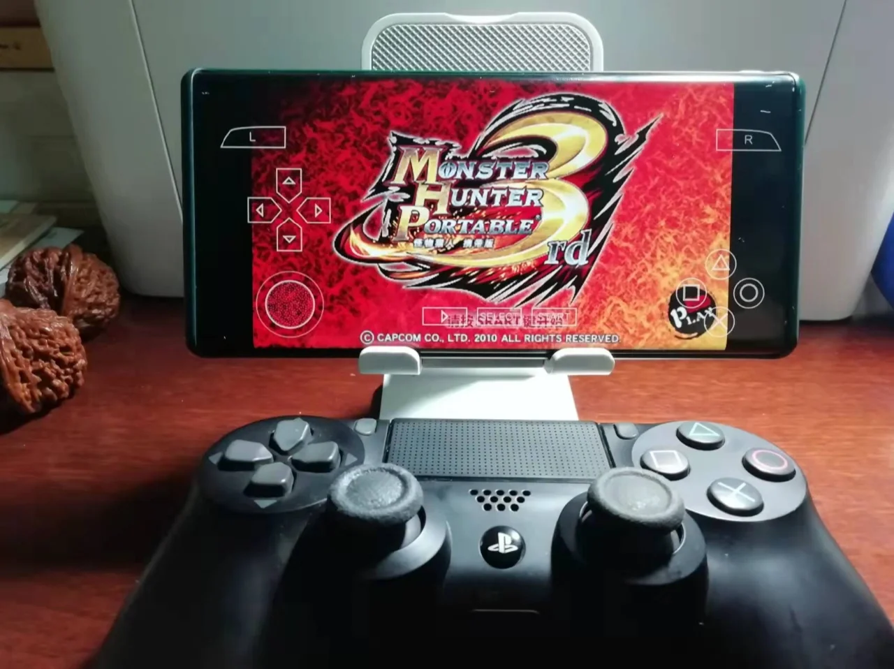 手柄支持手机游戏ps4吗_手机支持ps4手柄的游戏_ps4手柄手机可以玩什么游戏