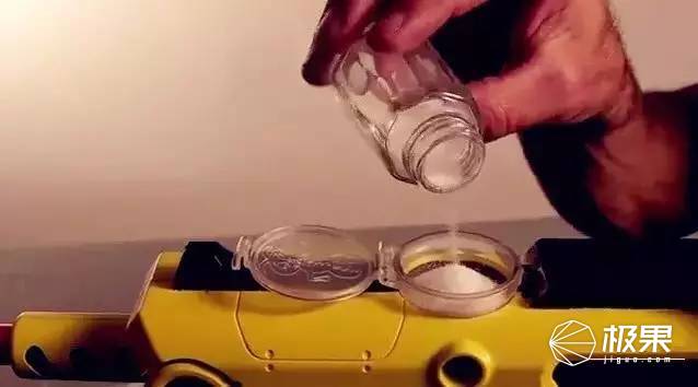 手枪军官手机游戏_军人枪战游戏_手机赛车游戏哪个好玩大型游戏