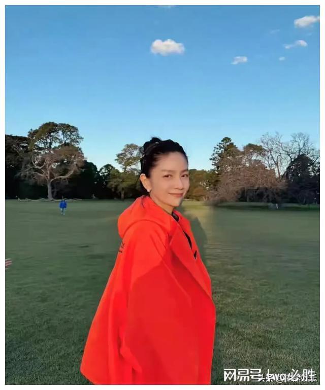 送女友手机游戏-送她手机游戏，让宝贝露出甜蜜微笑，增进感情的绝佳选择