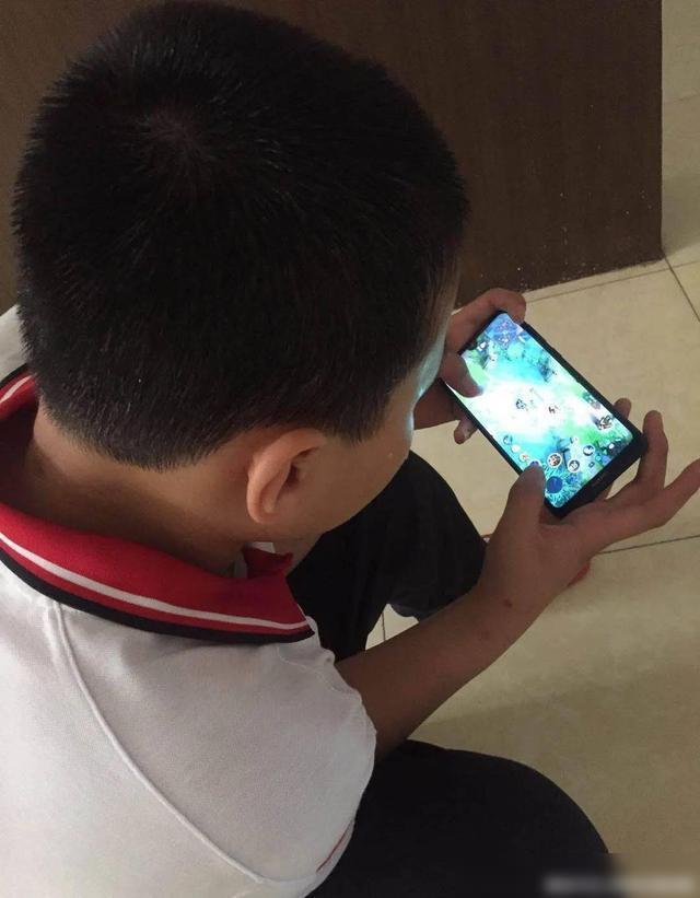 小孩怎么下载_小孩子怎么下载_小孩老用手机下载游戏咋办